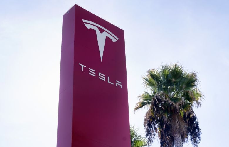 Η Tesla ανακαλεί περισσότερα από 2 εκατομμύρια αυτοκίνητα στις ΗΠΑ – News.gr