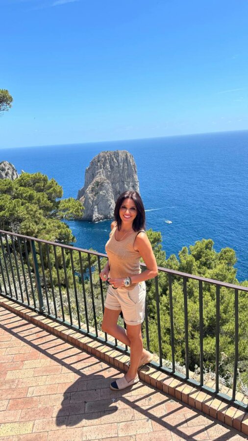 Γιώτα Τριγώνη: Διακοπές στο Κάπρι μαζί με τον Ιταλό εφοπλιστή σύζυγό της, Fabio Valenziano