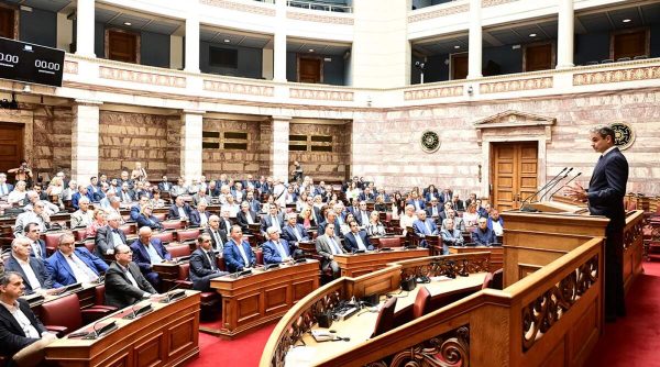 Η οργάνωση της εσωτερικής αντιπολίτευσης στην ΝΔ με 11+8 τρόπους