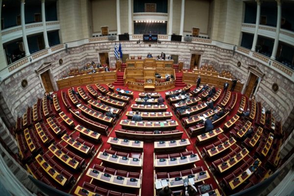 17 βουλευτές του ΣΥΡΙΖΑ κατέθεσαν ερώτηση προς τον υπουργό Εξωτερικών για τις δηλώσεις Σαμαρά από την Κύπρο