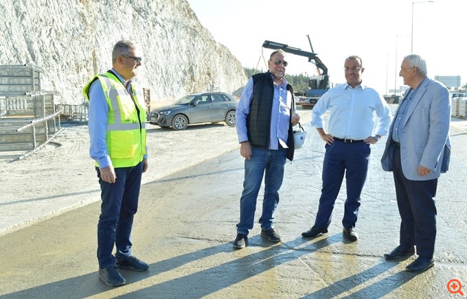 Στο κύριο εργοτάξιο του Flyover ο Χρ. Σταϊκούρας