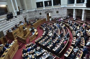 Βουλή: Live η συζήτηση των πολιτικών αρχηγών για τις φωτιές