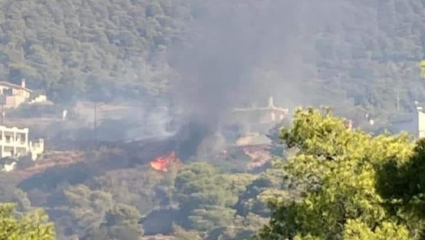 Φωτιά τώρα στην Αχαΐα - Σηκώθηκαν και εναέρια μέσα