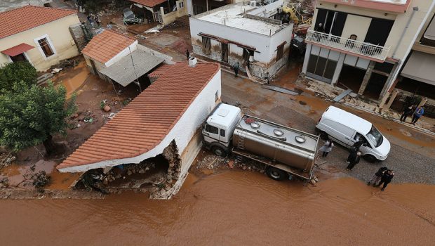 Φονικές πλημμύρες στη Μάνδρα: Τρεις κρίθηκαν ένοχοι - Όλοι αθώοι για ανθρωποκτονία από αμέλεια