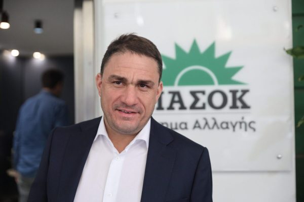 Τσουκαλάς σε Μαξίμου: Όταν μιλάμε για αξιοκρατία, διαφάνεια και χρηστή διοίκηση, η κοινωνία σίγουρα δεν πιστεύει τον Μητσοτάκη