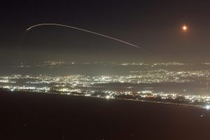 Σειρήνες στο Ισραήλ: Δεκαεννέα τραυματίες μετά την εκτόξευση βλημάτων από τον Λίβανο