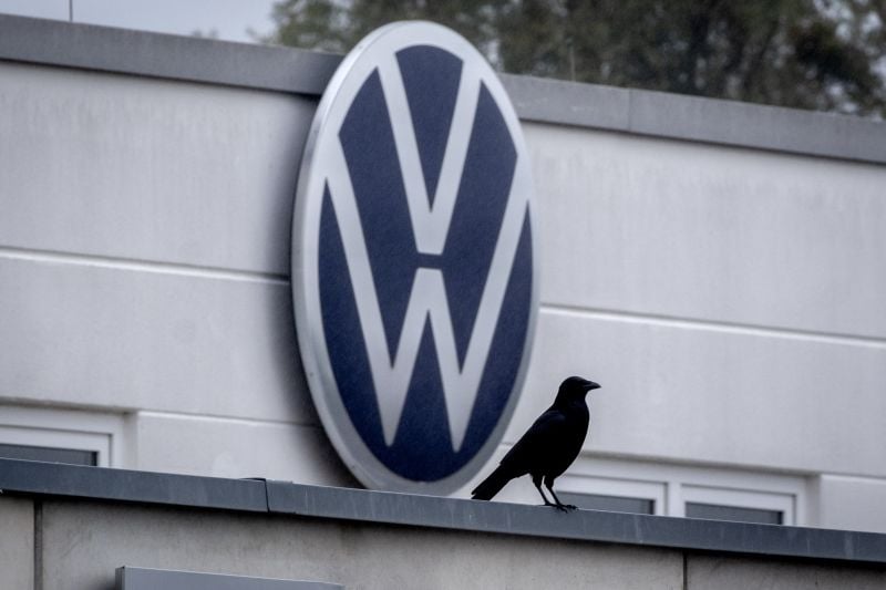 Η VW καταργεί και τα «επετειακά» μπόνους των εργαζομένων που συμπληρώνουν 25 και 35 έτη απασχόλησης