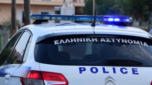 Κρήτη: Γονέας ξυλοκόπησε μαθητή έξω από σχολείο – Θεώρησε ότι τον καθυστέρησε