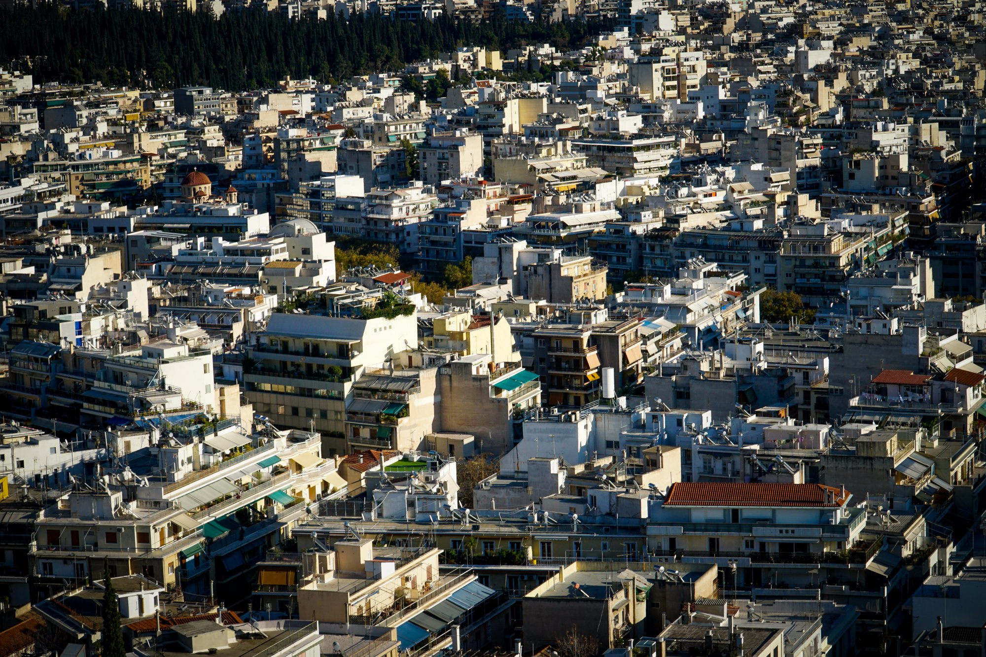 Ακίνητα: Τα απλήρωτα κοινόχρηστα «μπλοκάρουν» τις μεταβιβάσεις ακινήτων