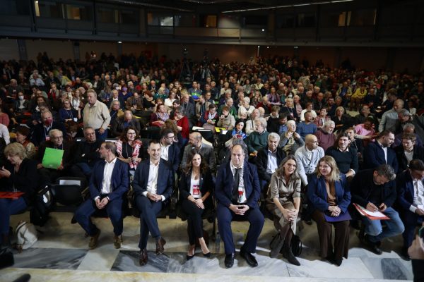 Εκλέγει κεντρικά όργανα η Νέα Αριστερά - Ποιος προτείνεται για γραμματέας