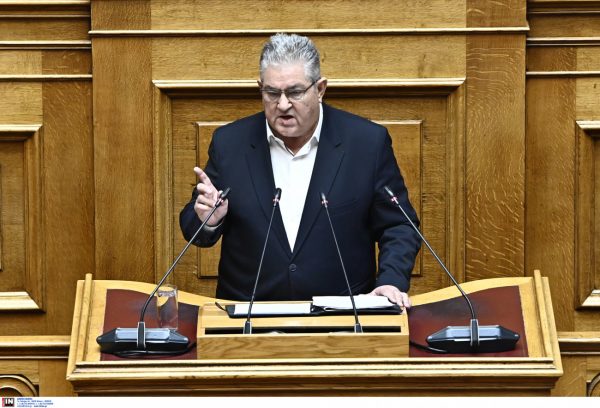 Κουτσούμπας: Λέτε συνειδητά ψέματα ότι με τον νόμο αυτό δεν θα μειώνονται οι μισθοί