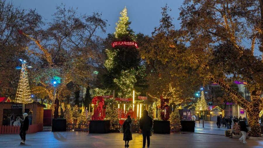 ΛΑΡΙΣΑ ΚΕΝΤΡΙΚΗ ΠΛΑΤΕΙΑ ΧΡΙΣΤΟΥΓΕΝΝΑ