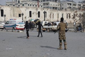 Συρία: Ποιος είναι ο Αμπού Μοχάμεντ αλ-Τζολάνι, ο ηγέτης των ανταρτών που ελπίζει να ανατρέψει τον Άσαντ