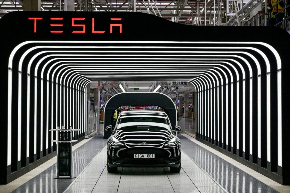 Ράλι στη μετοχή της Tesla μετά την εκλογή Τραμπ (Reuters)