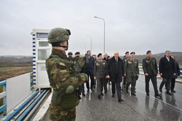 Δένδιας: Επίσκεψη στην Αλεξανδρούπολη, στην οριογραμμή της Ελλάδας στον Έβρο και στο Φυλάκιο της Γέφυρας Κήπων