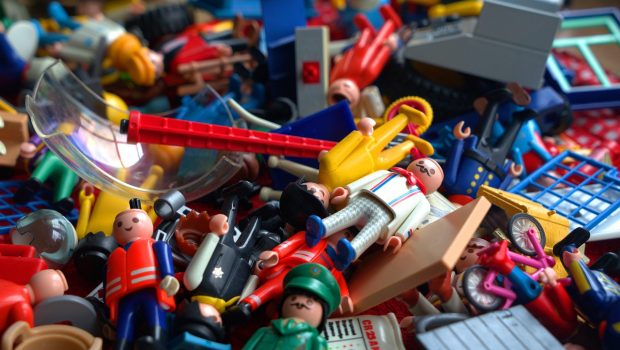 Από τα Playmobil στο DnD: Τα παλιά παιχνίδια συνεχίζουν να συγκινούν ενήλικες και παιδιά