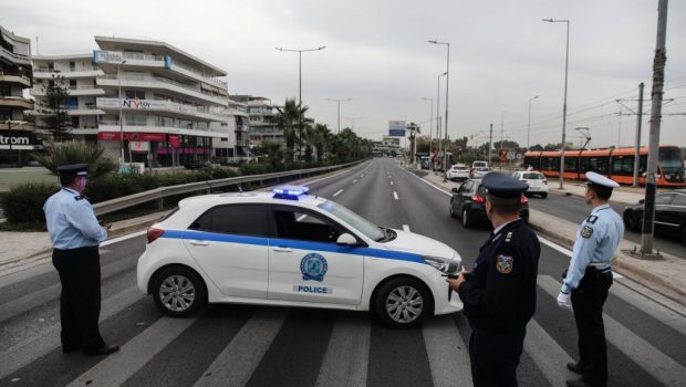 Κώδικας οδικής κυκλοφορίας: Ολα τα πρόστιμα - Πότε αφαιρείται το δίπλωμα, αναλυτικά παραδείγματα