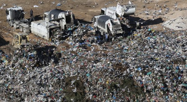 Πρόταση κατάργησης του τέλους ταφής καταθέτει ο ΣΥΡΙΖΑ