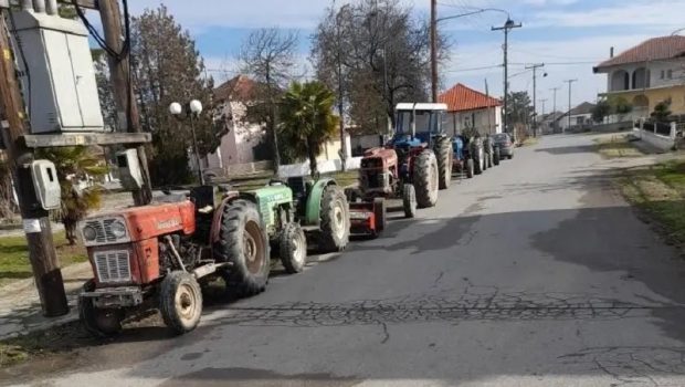 Βγήκαν στους δρόμους οι αγρότες της Κεντρικής Μακεδονίας - Πού εμφανίστηκαν τα πρώτα τρακτέρ