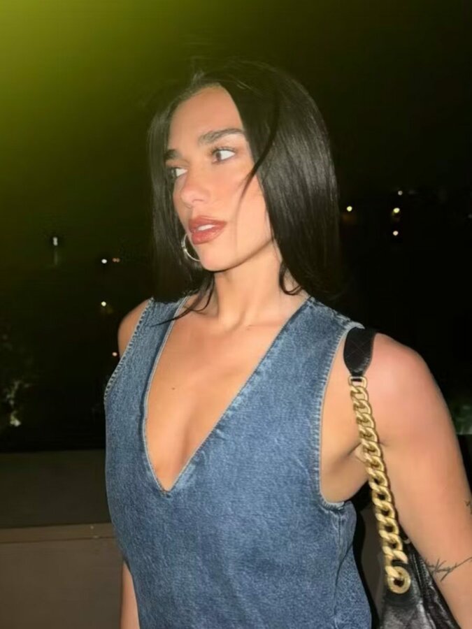 Dua Lipa: Υιοθετεί και τον χειμώνα make up looks με sun-kissed όψη