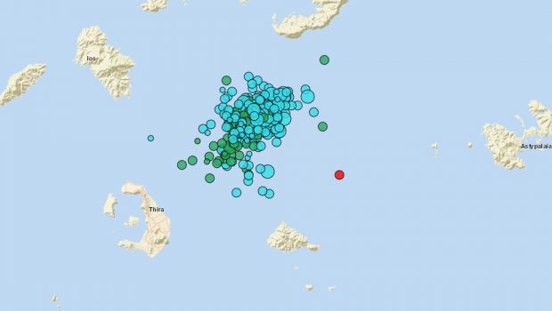 «Εντείνεται η σεισμική δραστηριότητα στη Σαντορίνη»