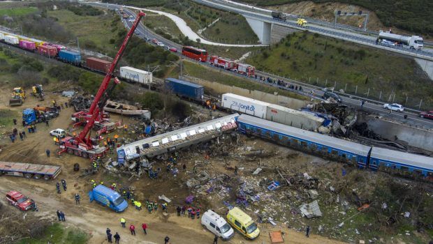 Τέμπη: Στον εφέτη ανακριτή τρία βίντεο με τα τελευταία λεπτά της πορείας της εμπορικής αμαξοστοιχίας