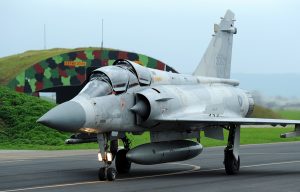 Γαλλία: Παρέδωσε Mirage 2000-5 στην Ουκρανία