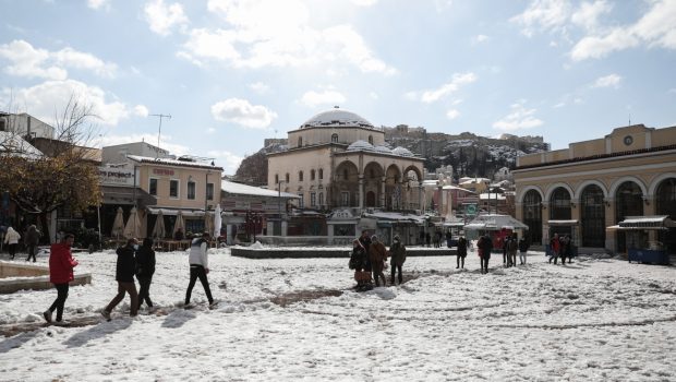 Κόντρα μετεωρολόγων για τον καιρό: Χιόνια την Τσικνοπέμπτη ή... «πρόγνωση της τσίκνας;»