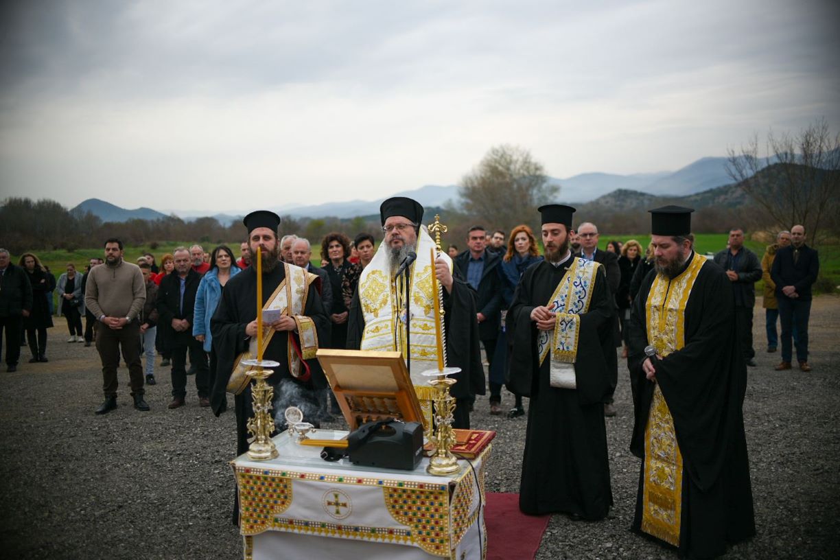 ΤΕΜΠΗ ΜΗΤΡΟΠΟΛΙΤΗΣ ΤΡΙΣΑΓΙΟ