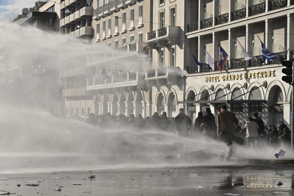 ΚΚΕ: Η κυβέρνηση έχει την απόλυτη ευθύνη για το όργιο καταστολής στη μεγαλειώδη συγκέντρωση