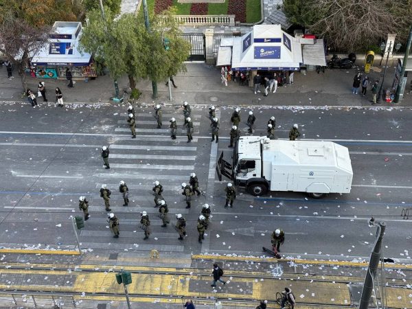 Απονομιμοποιημένοι και επιτιθέμενοι