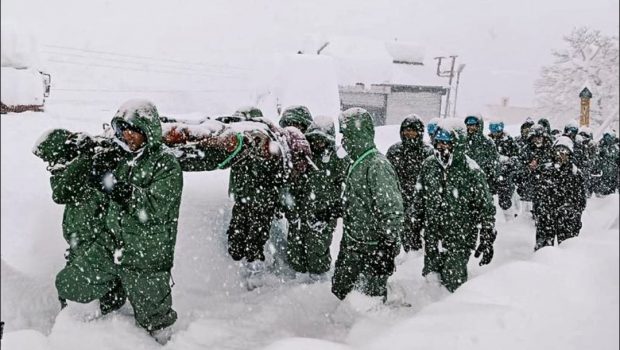 Ιμαλάια: Τουλάχιστον τέσσερις νεκροί από χιονοστιβάδα - Αγωνία για ακόμη πέντε αγνοούμενους