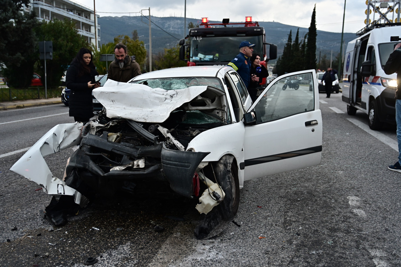 Οικογενειακή τραγωδία με τους τρεις νεκρούς στην Κατεχάκη - Ο 56χρονος γιος οδηγούσε το αυτοκίνητο