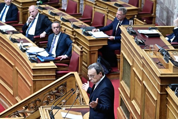 Φάμελλος: Να διερευνηθεί και η συμμετοχή του Σκέρτσου στο μπάζωμα στα Τέμπη