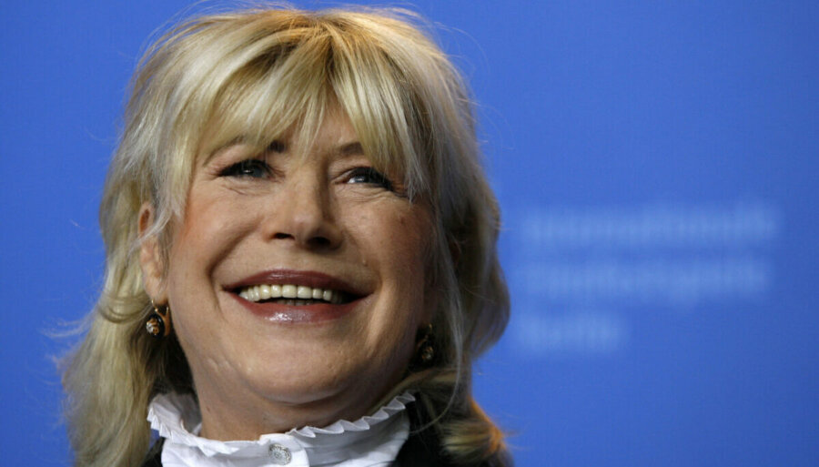 Marianne Faithfull Obit