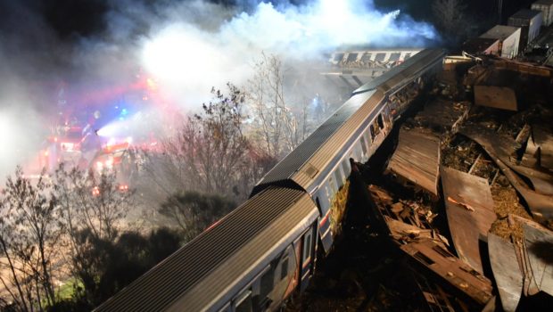 Τέμπη: Αίτημα Ασλανίδη να εξεταστούν και οι 171 τραυματίες για τη διερεύνηση της τραγωδίας