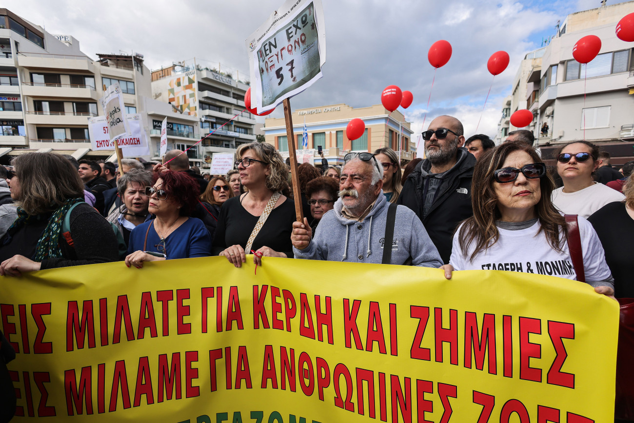 Απεργία: «Ζέσταμα» πριν την 9η Απριλίου - Ποιοι κατεβάζουν ρολά και βγαίνουν στους δρόμους