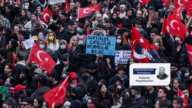 Τουρκία: Αγώνα διαρκείας κήρυξε ο πρόεδρος του CHP - «Έγκλειστος ή όχι ο Ιμάμογλου θα σας νικήσει»